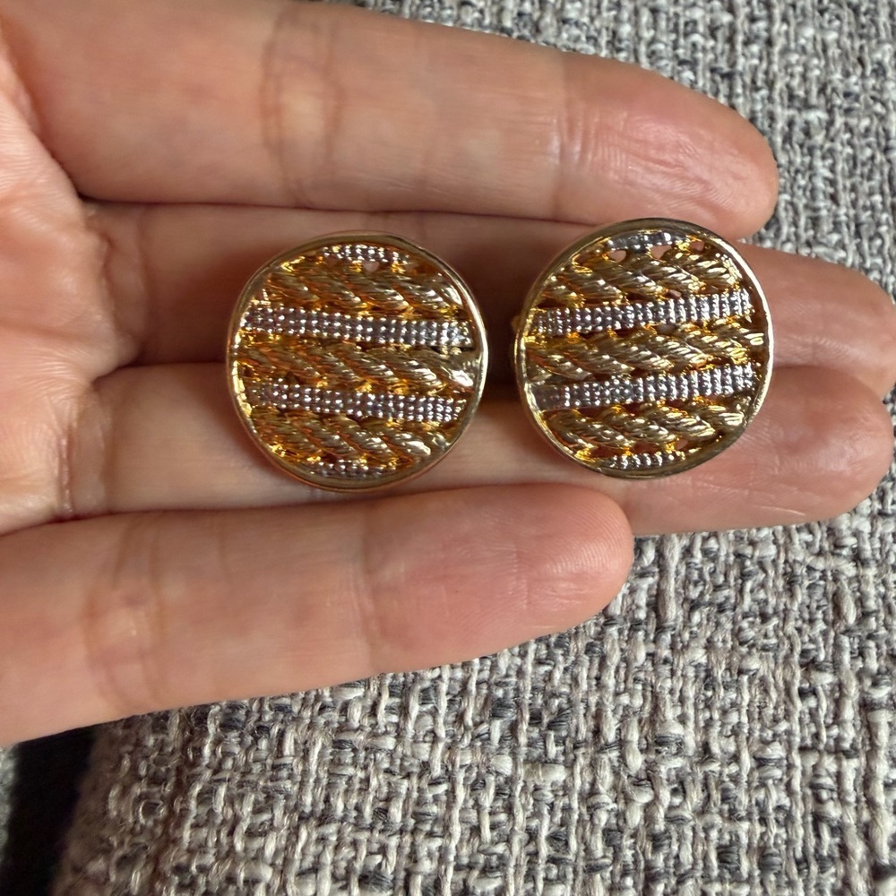 Vintage Gold and Silver Tone Women's Clip-On Earrings - Picture 3 of 5
